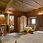 Hotell Cardinello 4*