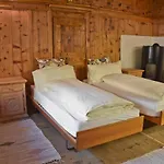 Hotell Cardinello Isola (Lombardy)