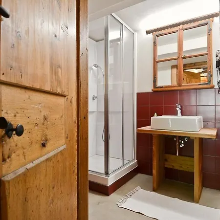 Cardinello Isola (Lombardy)